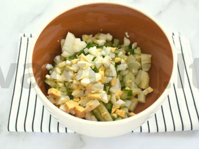 Bulvių salotas su žolelėmis ir žirneliais Žingsnis 4