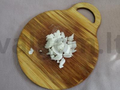 Sriuba su ryžiais, mėsos kukuliais ir druskos lazdelėmis Žingsnis 1