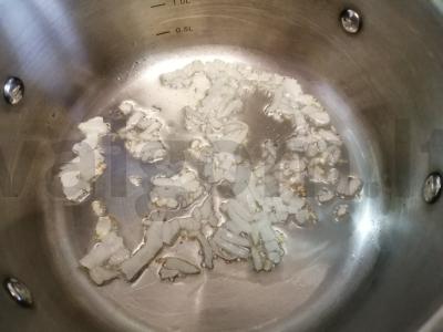 Sriuba su ryžiais, mėsos kukuliais ir druskos lazdelėmis Žingsnis 2