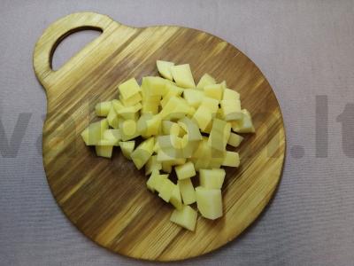 Sriuba su ryžiais, mėsos kukuliais ir druskos lazdelėmis Žingsnis 5