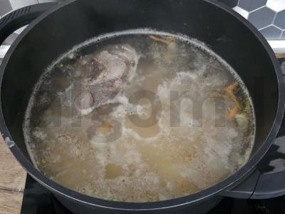 Sriuba „Zatirucha“ ant kaulų sultinio su mėsa Žingsnis 2