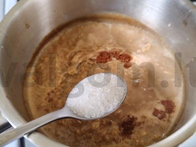 Kavos avižinė košė su šokoladu ir žemės riešutais Žingsnis 4