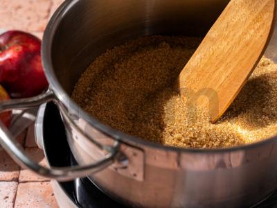 Obuoliai karamelėje su riešutais Žingsnis 2