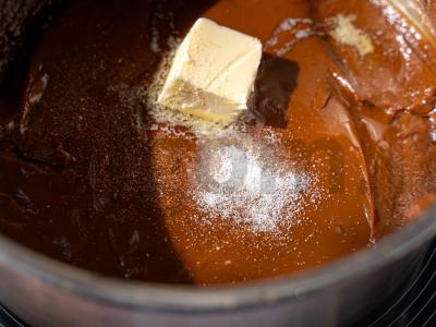 Obuoliai karamelėje su riešutais Žingsnis 4