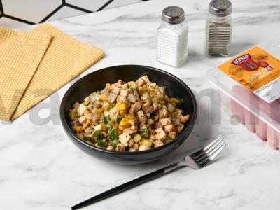 Salotos su kalakutiena ir kukurūzais pagrindine nuotrauka