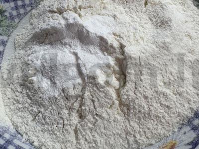 Varškės keksiukas su razinomis Žingsnis 2