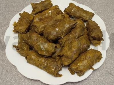 Dolma su kiaulienos ir jautienos faršu pagrindine nuotrauka