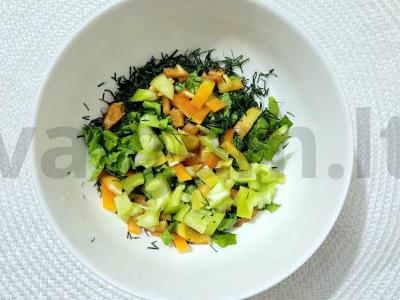 Sultingas daržovių salotas su sėklų mišiniu Žingsnis 2