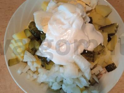 Karštai rūkyto menkės ir bulvių salotos Žingsnis 6