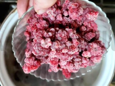 Kvapnus kompotas su gervuogėmis, avietėmis ir mėtomis Žingsnis 2