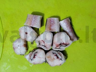 Skani užkepėlė su menkėmis ir daržovėmis Žingsnis 1