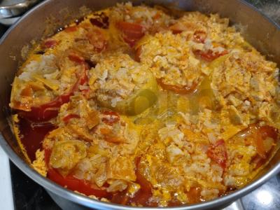 Įdarytos paprikos su smulkinta kiauliena Žingsnis 8