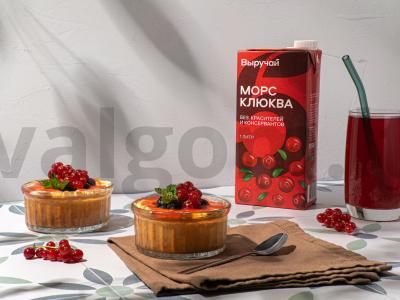 Varškės suflė su uogų padažu pagrindine nuotrauka