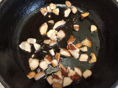 Kuskusas su baltosiomis grybelėmis grietinėje Žingsnis 2