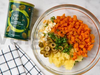 Salotos su tunu ir alyvuogėmis Žingsnis 3