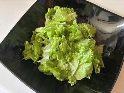 Lengvas daržovių salotas su unagi padažu Žingsnis 2