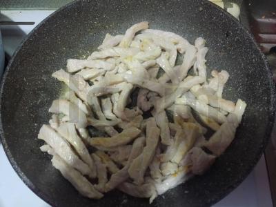 Mėsa su grybais grietinės padaže Žingsnis 2