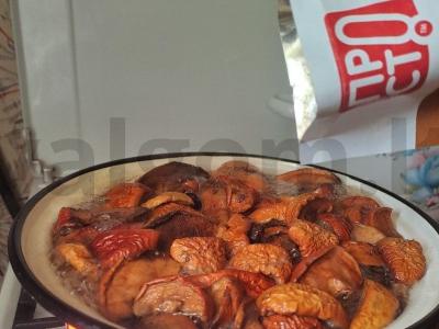 Kompotas su cinamonu iš džiovintų vaisių Žingsnis 5