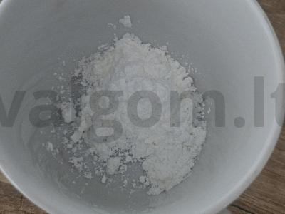 Kvapnus uogų gėrimas Žingsnis 4