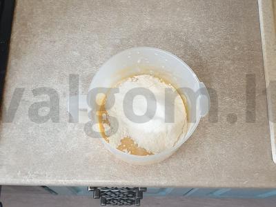 Moliūgų keksiukai su anakardžiais Žingsnis 4