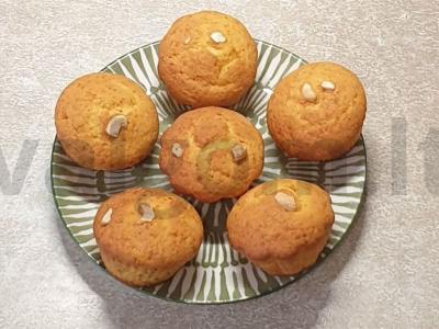 Moliūgų keksiukai su anakardžiais pagrindine nuotrauka