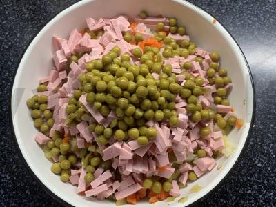 Olivje su česnako padažu Žingsnis 5