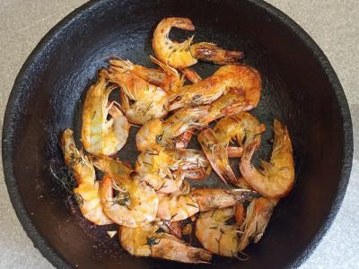 Keptos karališkos krevetės su česnaku per 15 minučių Žingsnis 6