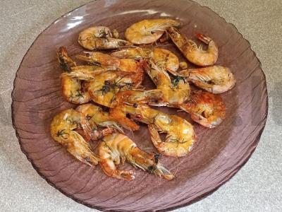 Keptos karališkos krevetės su česnaku per 15 minučių pagrindine nuotrauka