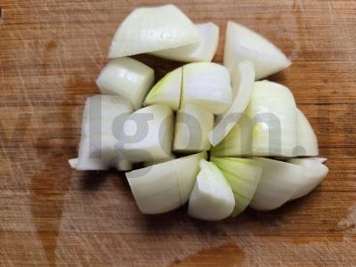 Menkių kotletai su baltu duona Žingsnis 2