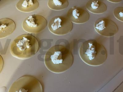 Varškės virtinukai be cukraus Žingsnis 5