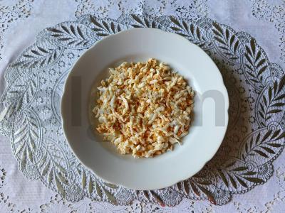 Kiaušinių, kietojo sūrio ir petražolių blynai Žingsnis 1