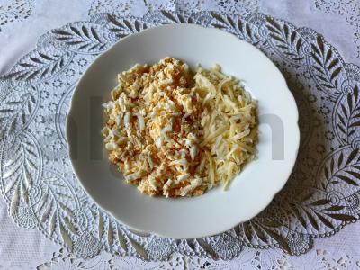 Kiaušinių, kietojo sūrio ir petražolių blynai Žingsnis 2