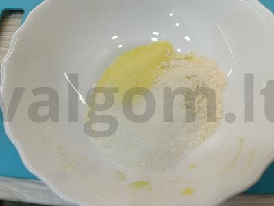 Moliūgų apkepas su manų kruopomis ir kokosų miltais Žingsnis 2