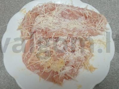 Kalkių kepsniai su parmezano danga Žingsnis 4