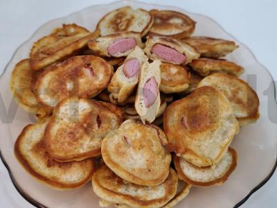 Mini blynai su dešrelėmis pagrindine nuotrauka