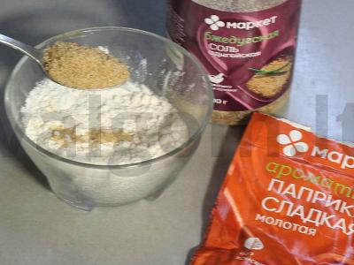 Funchosa su daržovėmis ir keptomis vištienos šlaunelėmis Žingsnis 1