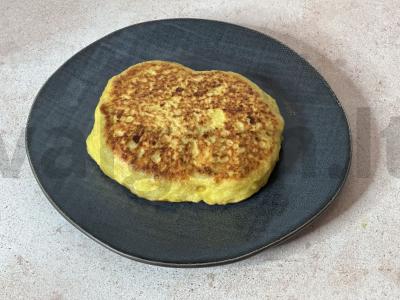 Saldus varškės blynas su braškėmis ir šokoladu Žingsnis 5