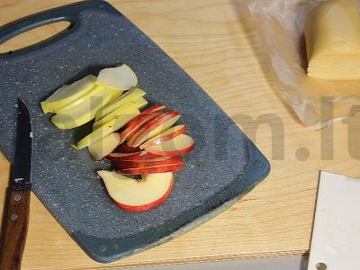 Namų smėlinis pyragas su rikota, obuoliais ir medumi Žingsnis 4