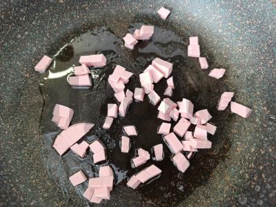 Užkandis su dešra ant ruginių duonos Žingsnis 1