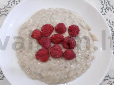 Avižinė košė su pienu ir avietėmis Žingsnis 5