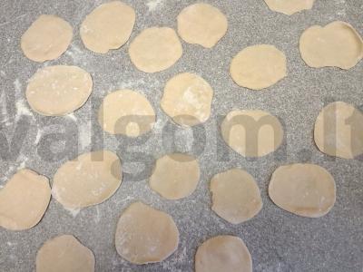 Sriuba su koldūnais iš triušienos faršo Žingsnis 4