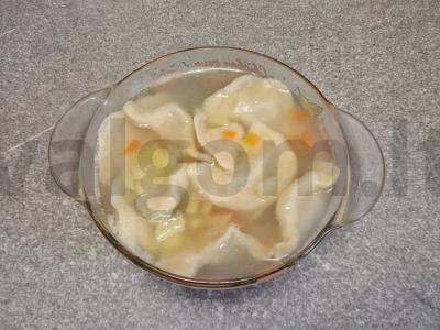 Sriuba su koldūnais iš triušienos faršo Žingsnis 7