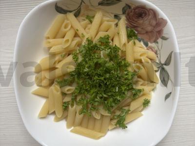 Makaronai su sviestu ir žolelėmis Žingsnis 6