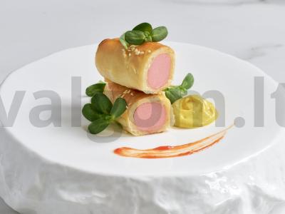 Dešrelė tešloje pagrindine nuotrauka