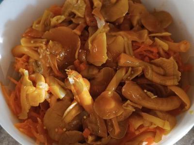 Salotos su voveraitėmis ir rūkytu vištienos ritinėliu Žingsnis 3