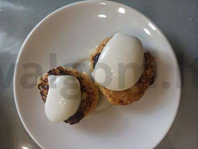 Varškėčiai su spanguolėmis oro grilyje pagrindine nuotrauka