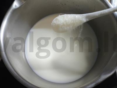 Pieninė košė iš kukurūzų ir miežių kruopų Žingsnis 1