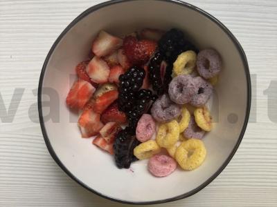 Jogurtas su migdolais ir uogomis Žingsnis 6