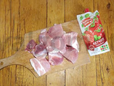 Šašlykas iš kiaulienos su kečupu ir garstyčiomis Žingsnis 1