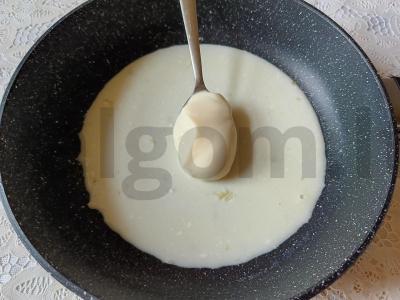 Spagečiai grietinėlės ir česnako padaže Žingsnis 2